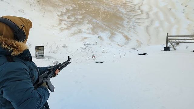 Песок и снег...