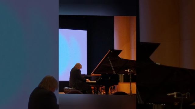 Московский международный фестиваль имени Гнесиных.В.Гроховский . Импровизация на темы Дунаевского смотреть онлайн