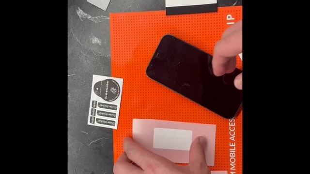 Нанесение полиуретановой пленки на телефон (iPhone 12) смотреть онлайн