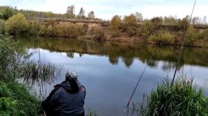 Рыбалка в октябре. Вытащили на полтора кило баклагу.