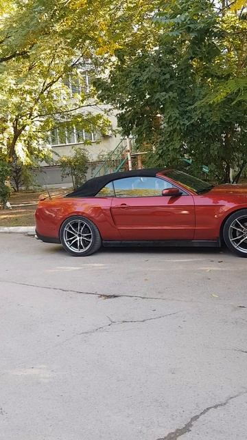 Ford Mustang GT Кабриолет смотреть онлайн