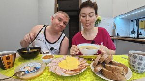 Мукбанг АНОНИМНОСТИ в интернете НЕТ и за свои слова все заплатят СПОЛНА! Семейный обед в России