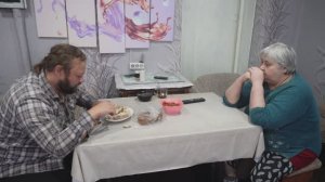 ЧЕМ ПОКОРМИТЬ СЫНА А ТО ОН ГОЛОДНЫЙ