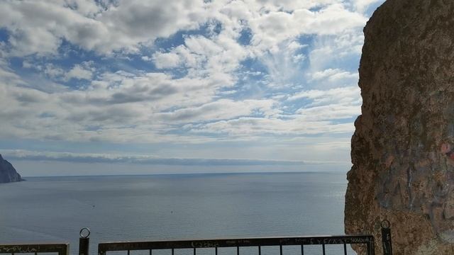 Генэкая крепость 14 века "Чембало" над Балаклавой. смотреть онлайн