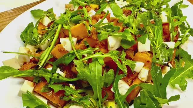 Шикарный салат с запеченной тыквой!