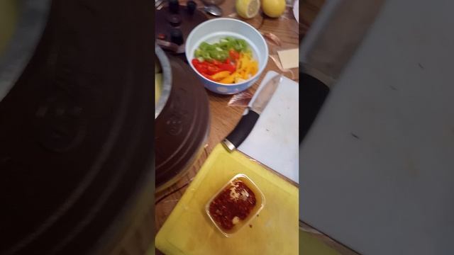 рашка баба! тушеная картошка!