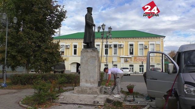 В Димитровграде за 250 тысяч рублей отремонтируют памятник купцу Маркову смотреть онлайн