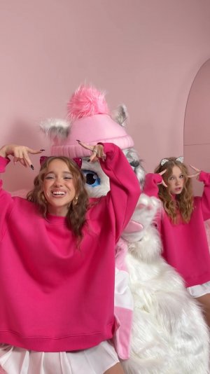 сколько чиловых котиков на видео?😻