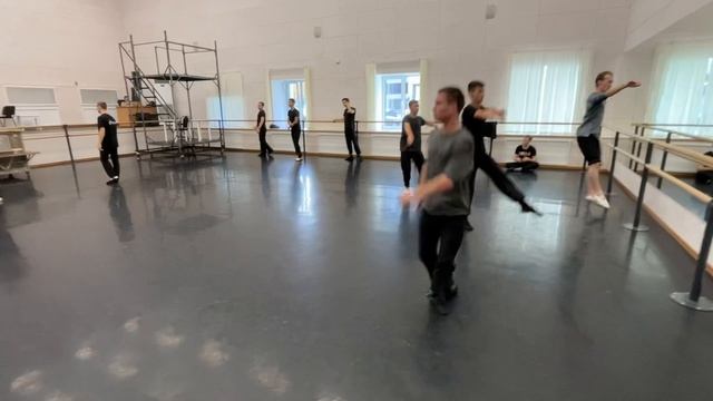 АССАМБЛЕ смотреть онлайн