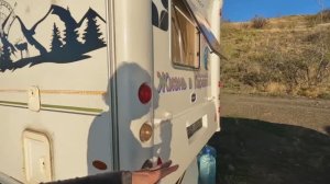 136 ч.  Жизнь в караване у моря