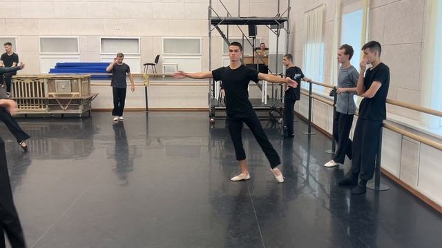 ТАНДЮ И ЖЕТЕ-МАЛЬЧИКИ смотреть онлайн