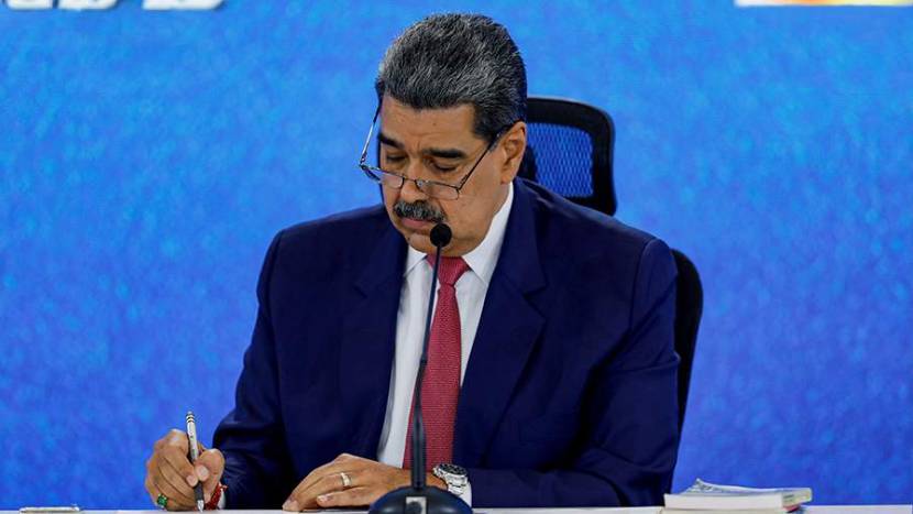 Мадуро подписал Договор о стратегическом партнерстве Венесуэлы и России