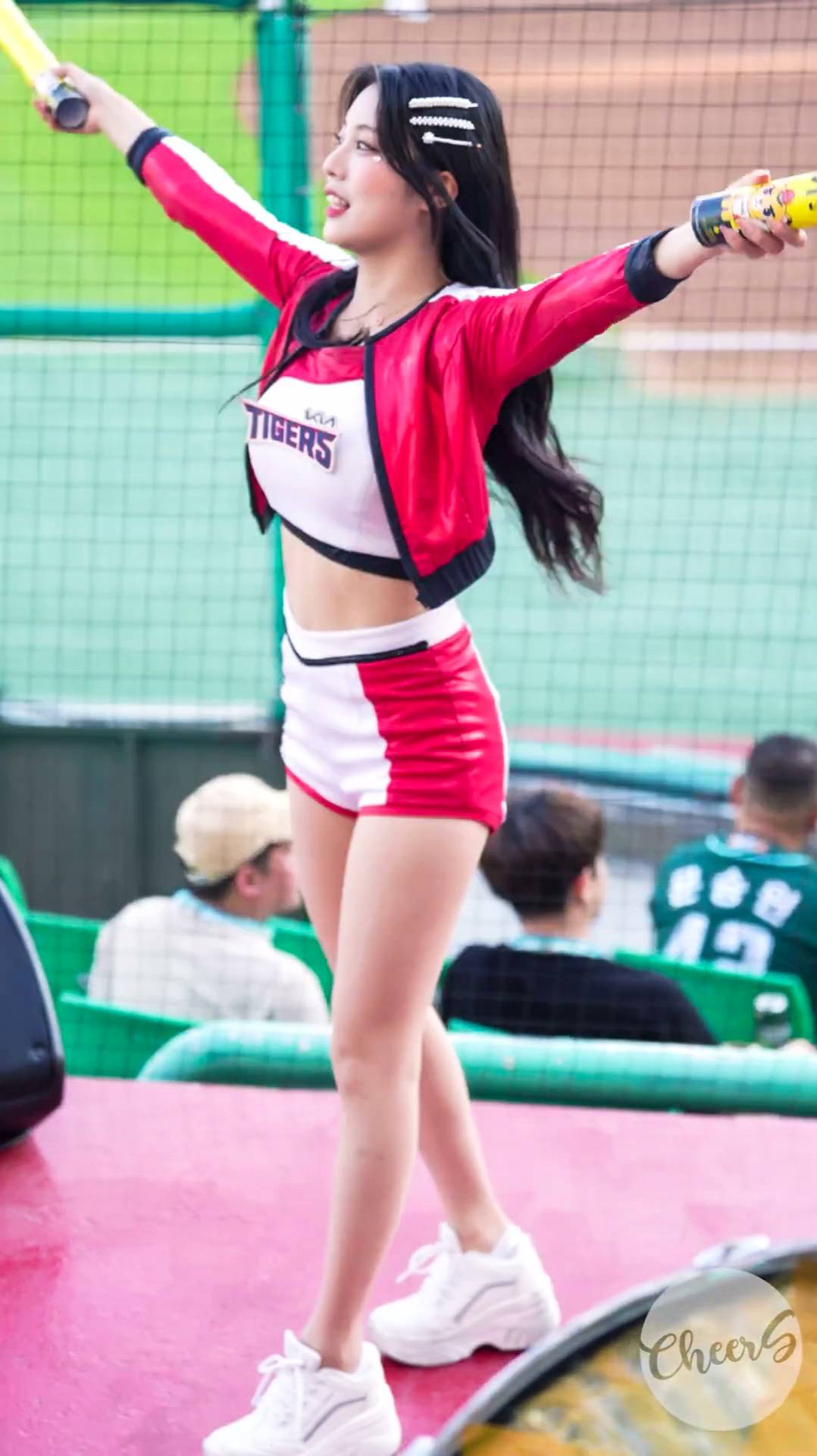 Суперская болельщица Ю Себин смотреть онлайн