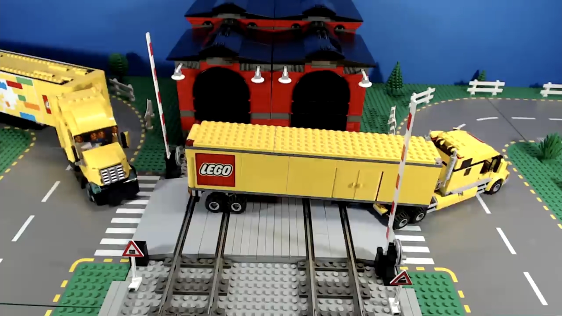 Лего железно дорожный переезд смотреть онлайн