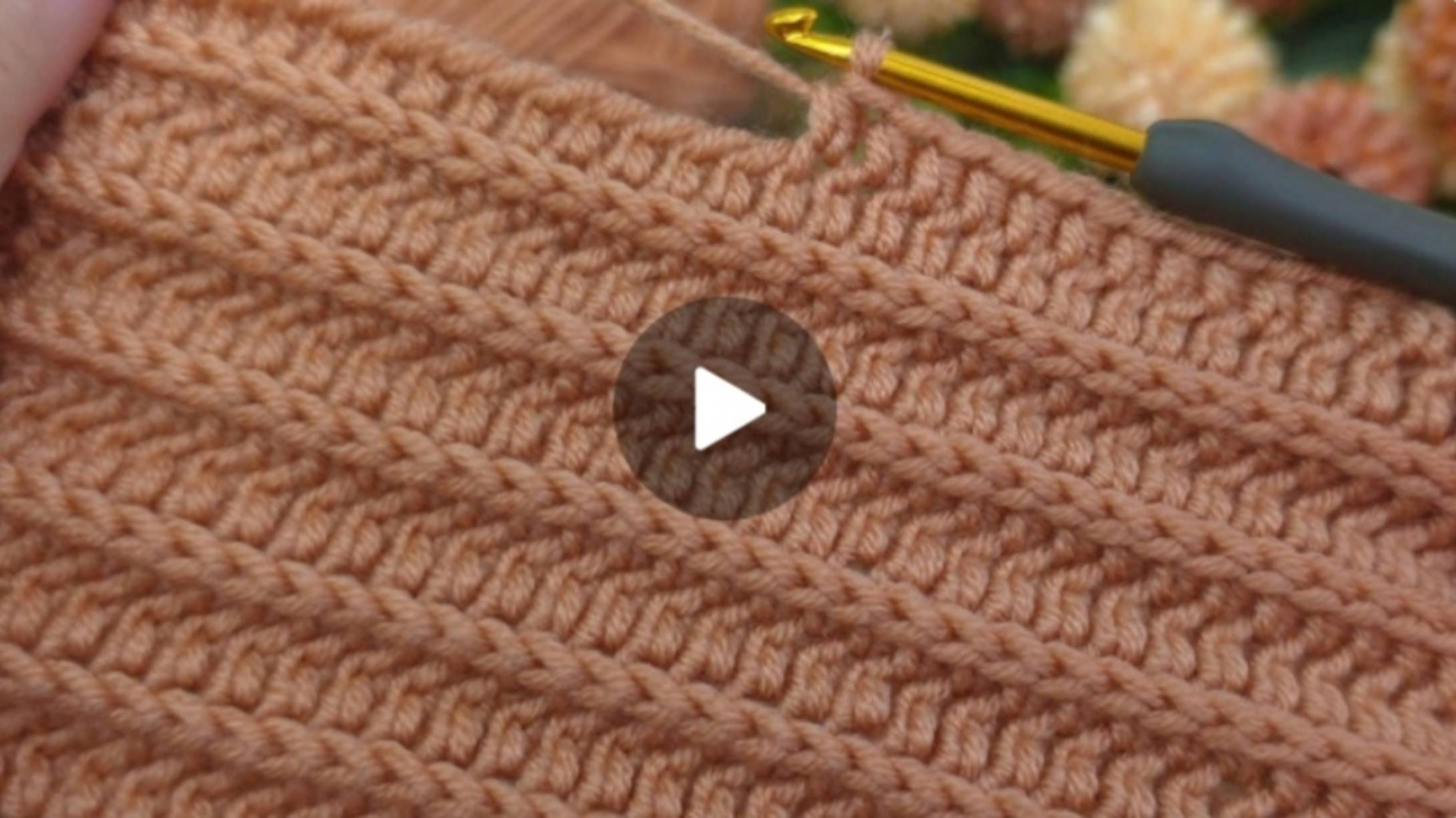 Узор крючком 🙂 #всевжизнисвязано #вязаниекрючком смотреть онлайн