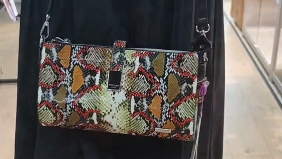 Шикарные новиночки сумок и аксессуаров у Светланы г.Владимир смотреть онлайн