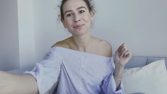 ТОРГ С СОБОЙ | Как превратить душу в рынок