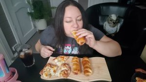 Мукбанг Сосиски в тесте, Пицца 4 сыра. Питер 2ч.