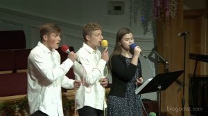 Я колени склоню, и услышит Всевышний..