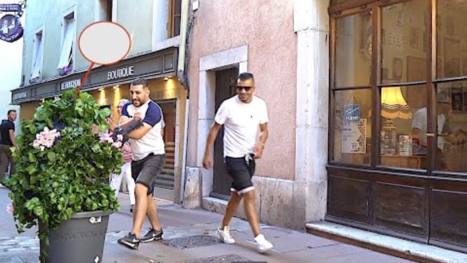 BUSHMAN PRANK GONE WRONG, UNFORTUNATELY. (BATTLEFIELD) смотреть онлайн