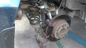 Замена задних тормозных колодок на Honda Civic 1,8 Хонда Цивик 2008