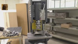 Гидравлический пресс 100 тонн. Медленный.