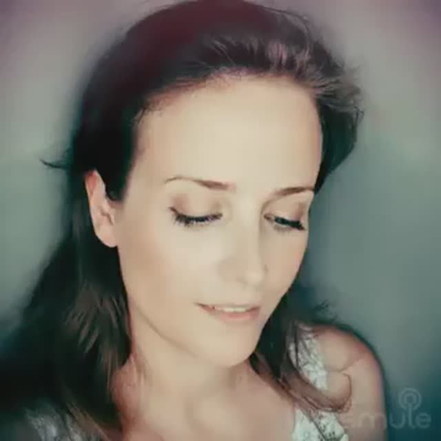 Между нами. Муз  Игорь Азаров. Сл. Регина Лисиц.