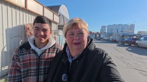 Абдугани  захотел Азиатские товары попробовать. Новые причёски у моих парней.