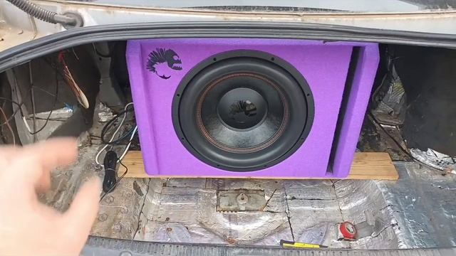 Гламурный сабвуфер DL Audio Piranha 15A v.2 смотреть онлайн