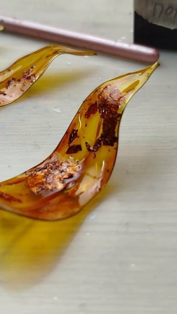 Создай серьги в виде осеннего физалиса своими руками 🌿Пошаговый мастер-класс по витраль технике смотреть онлайн