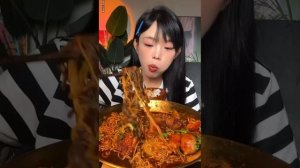 асмр рис с лапшой и овощами