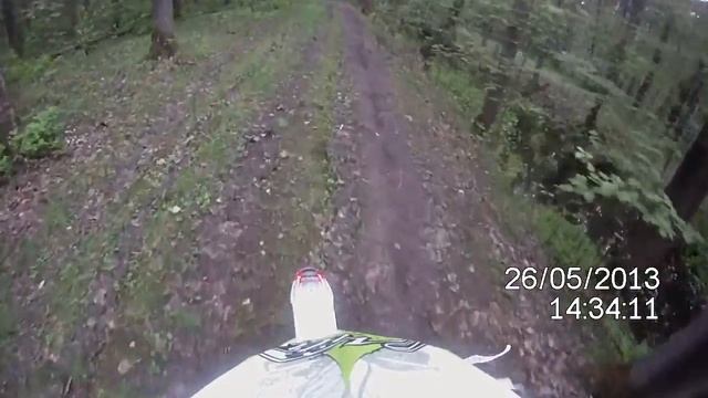 По лесопарку на питбайке Kayo 140cc смотреть онлайн