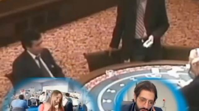 Пустая трепотня с помошницами юристов, бесплатные и бесполезные консультации по телефону смотреть онлайн