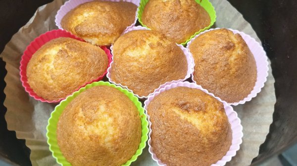 Ароматные, воздушные кексы в аэрогриле. Получатся у каждого.