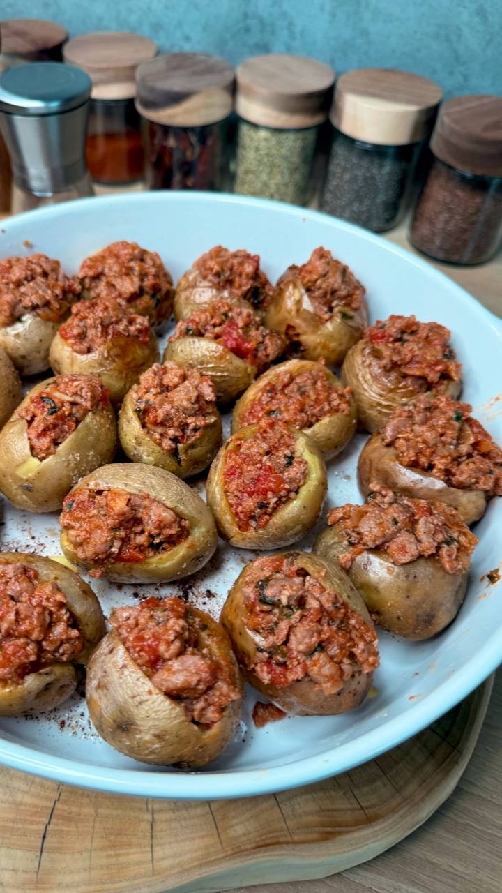 Фаршированный печеный картофель смотреть онлайн