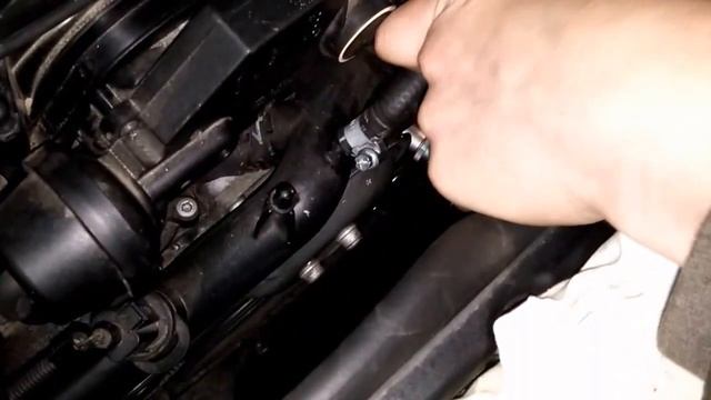 #033 снятие поликлинового ремня на Audi A6 BDW  и прочей VW-группы