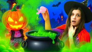 Ох уж эти куклы!🎃 Маша и Барби СПАСАЮТ Штеффи от волшебной ТЫКВЫ!🧙✨