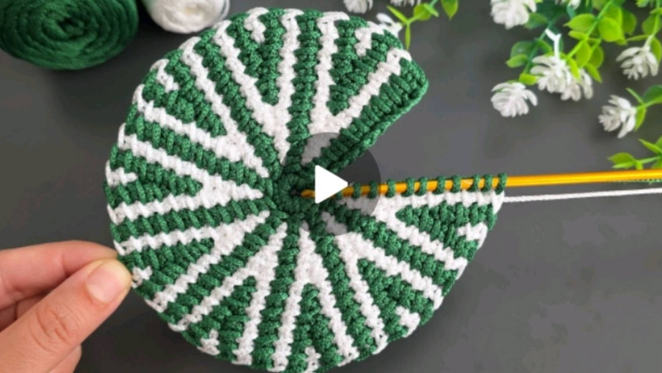 Круглый мотив крючком #всевжизнисвязано #вязаниекрючком смотреть онлайн