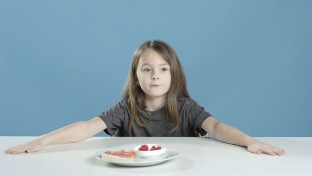 American Kids Try Food From Around the World смотреть онлайн