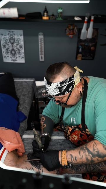 Мастер Евгений Куба о первой тату смотреть онлайн