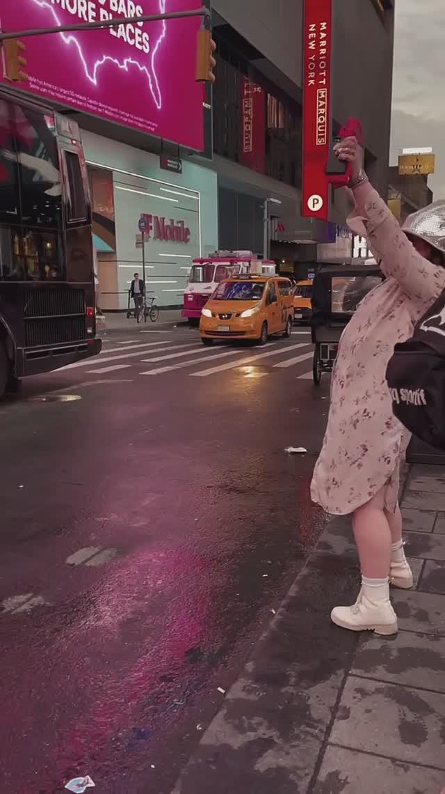 Вот почему люди мечтают жить в Нью-Йорке… #америка #ньюйорк #путешествия #продюсер #гринкарта смотреть онлайн