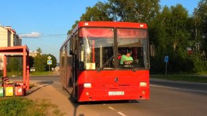 Автобус Котласа НефАЗ-5299-20-32 № О 215 ТР 29 маршрут 2 на остановке «улица Толстого»
