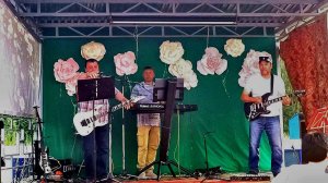 ВИА ''Лазурит'' - 09.07.2022 г. День д. Вашутино (Автор видео: Светлана Егорова)