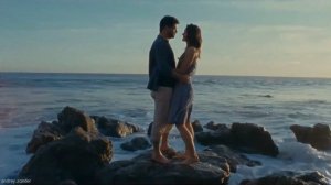 Та женщина приходит не спросясь, когда уже не ждёшь ты перемен...