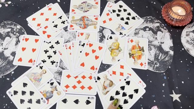 Червонная дама. Гадание на игральных картах смотреть онлайн