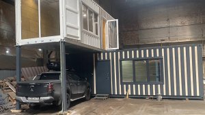 Двух этажный дом из контейнеров