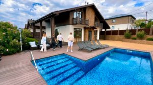 Этот дом сдается за 1 млн рублей в месяц. Хотите такой дом купить себе с бассейном в Сочи