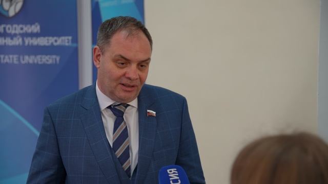 Дмитрий Даниличев, зам. ген. директора АО «Апатит» о благотворительной работе компании «ФосАгро» смотреть онлайн