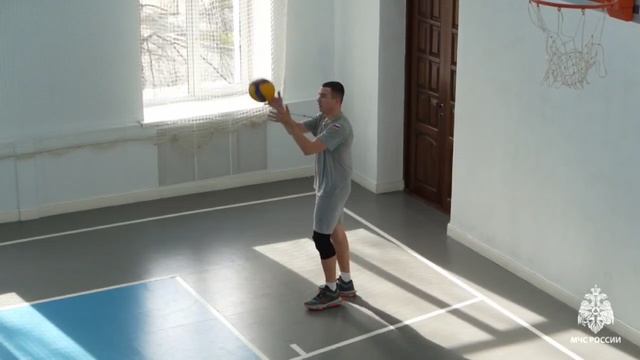 Видеорепортаж с открытия спартакиады "Пламя" посвященной 35-летию МЧС России смотреть онлайн