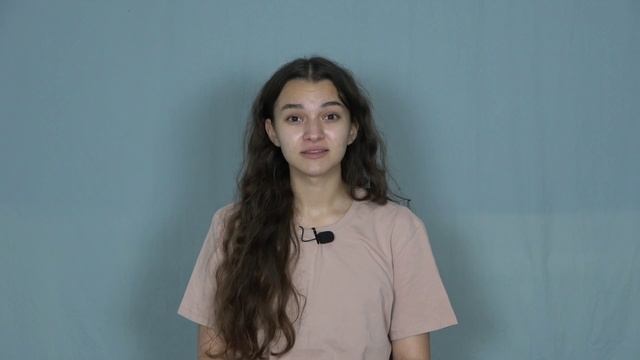 Стихотворение «Детская косичка в Освенциме» Десанка Максимович». Читает Елизавета Душина. смотреть онлайн